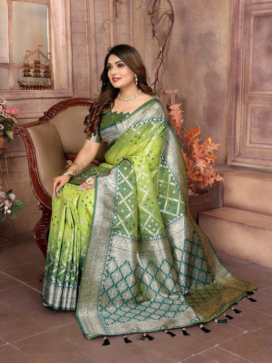 Captivating Kochi Silk Perrot Color Saree