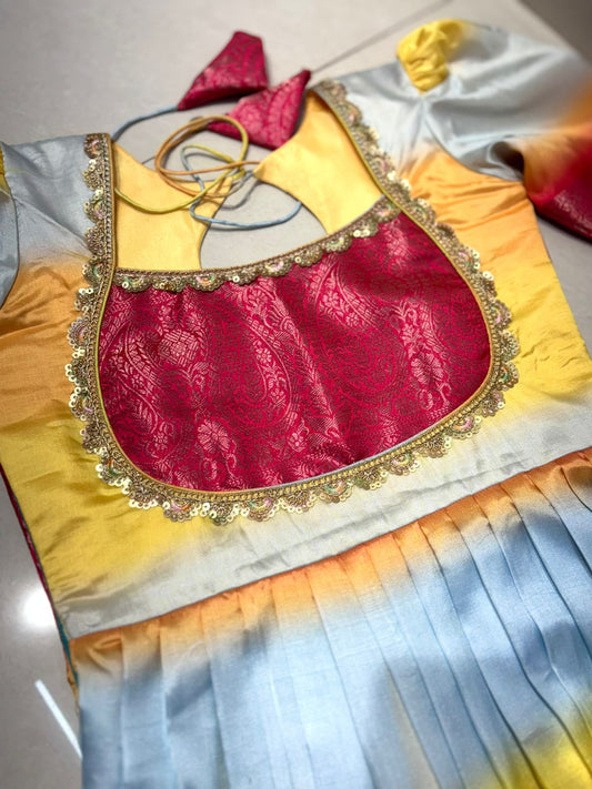 Look at beautiful pastels multicoloured dress crafted with nice detailing of lace on neck with grand border!! And duppta with zari border!