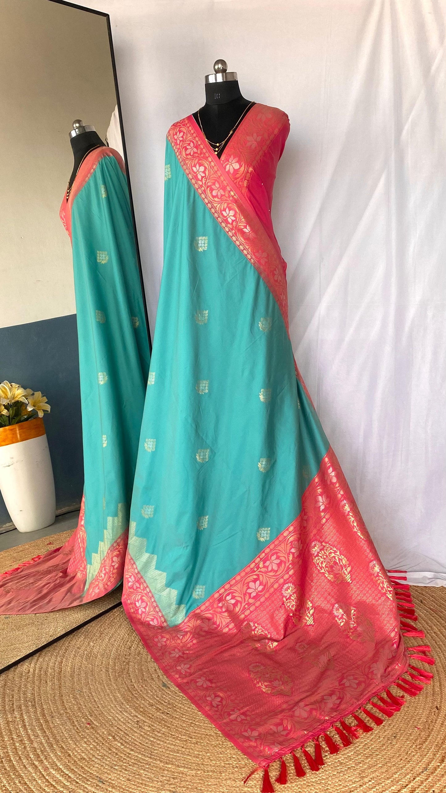 '-44%   Shining Tone Silk Sky Blue Color Saree