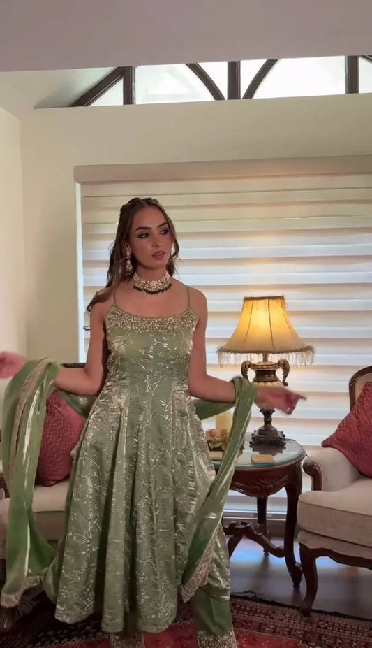 Awesome Fandy Silk Green Color Gown