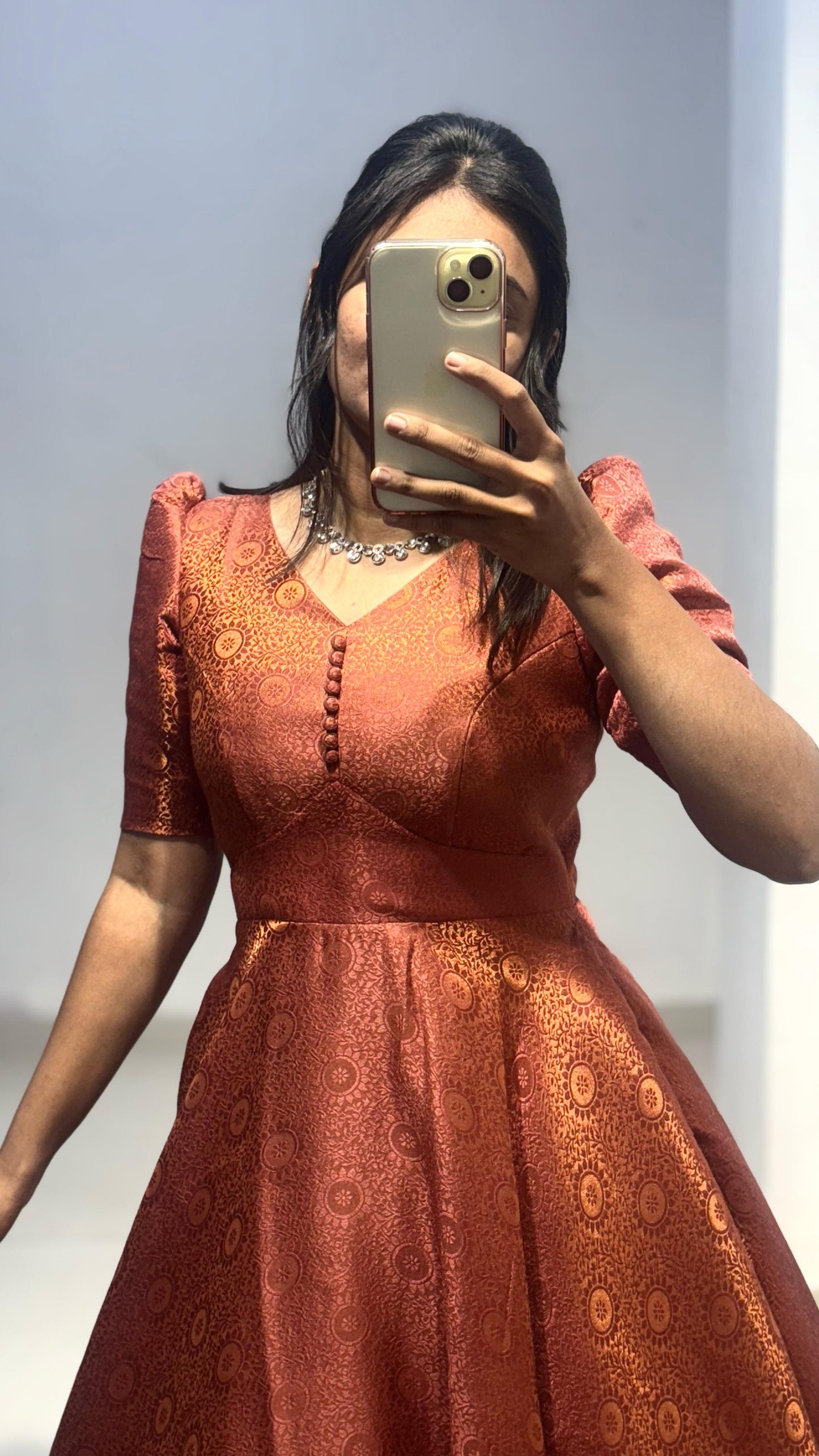 Fall in love with this stunning shaded top,