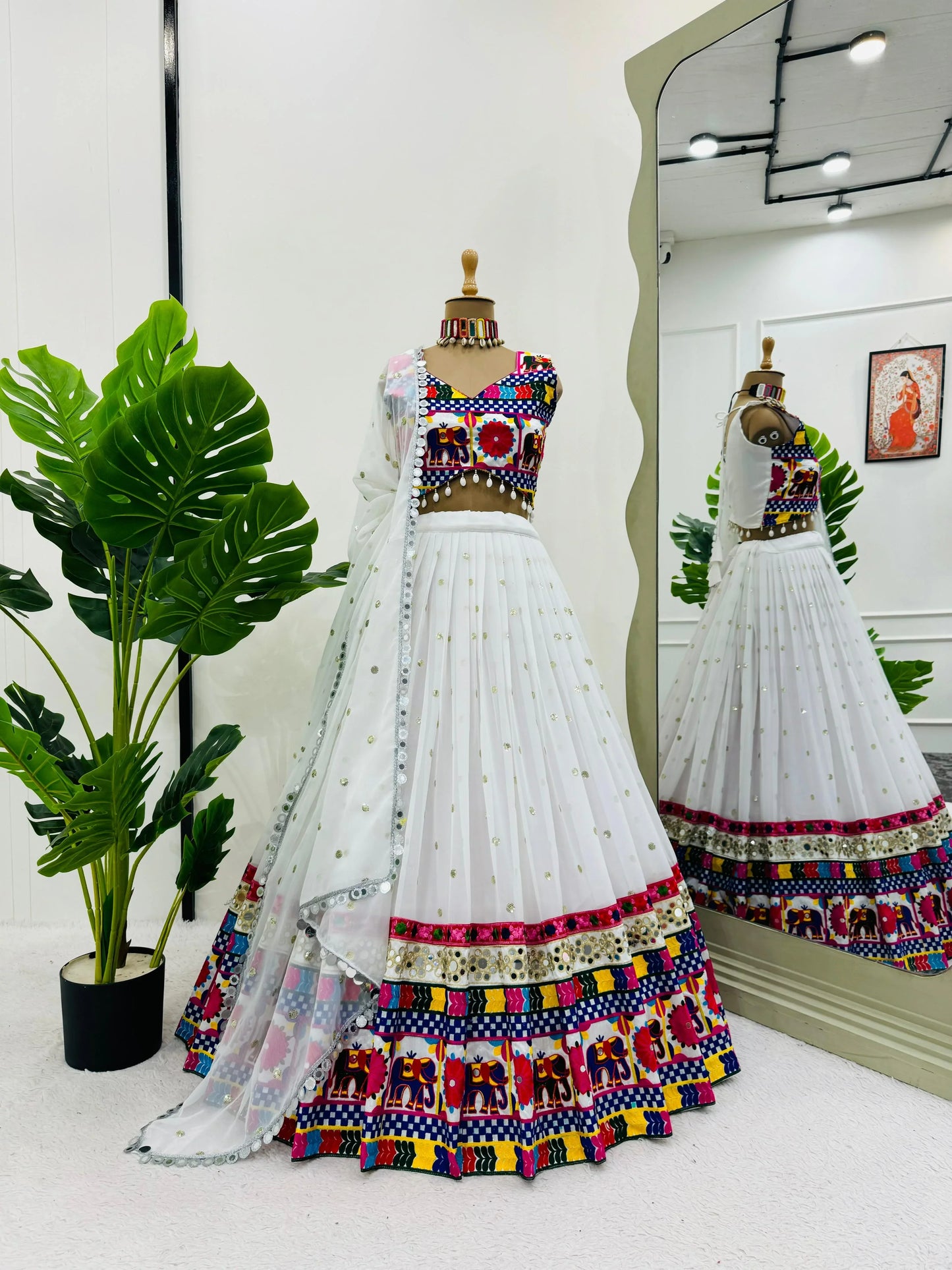 '-38%    White Color Chain Stitch WIth Mirror Work Navratri Lehenga Choli